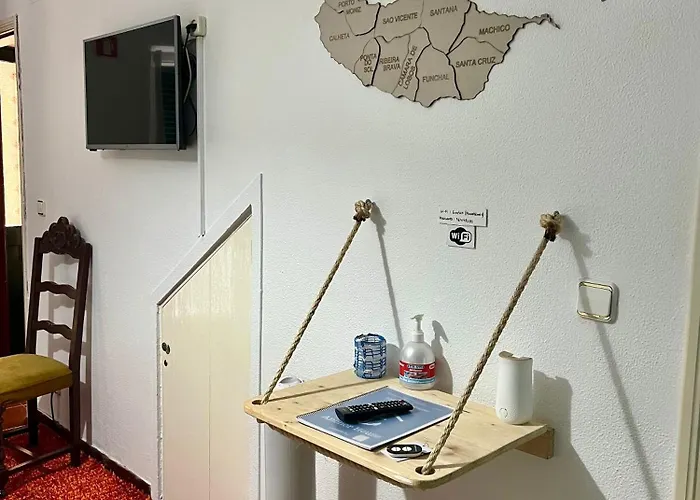 Anchor House * Câmara de Lobos